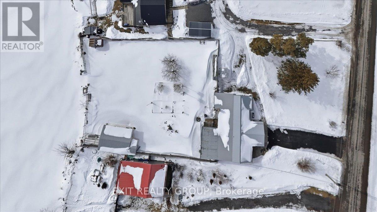 1083 Lakeside Drive, Prince Edward County (Ameliasburg Ward), Ontario  K0K 1T0 - Photo 38 - X13022136