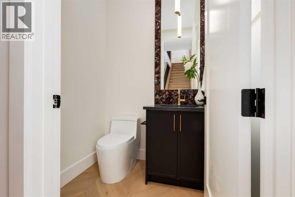 631 28 Avenue NW, Calgary, Alberta  T2M 2L2 - Photo 14 - A2276819