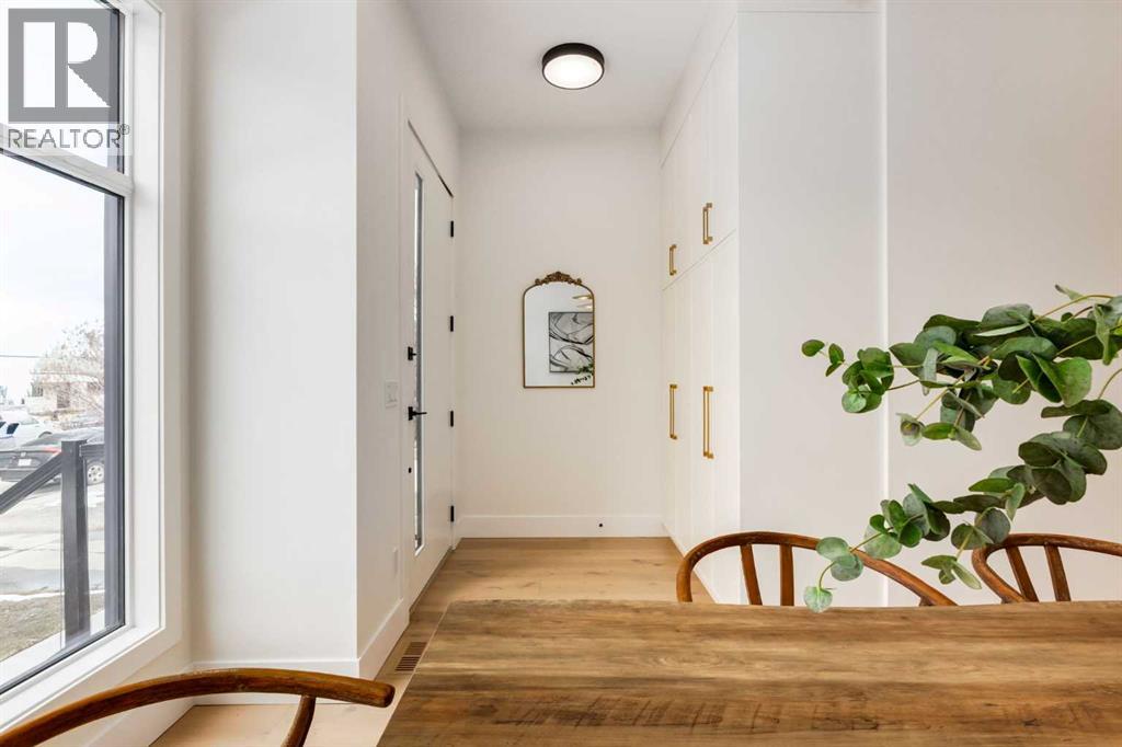 631 28 Avenue NW, Calgary, Alberta  T2M 2L2 - Photo 2 - A2276819