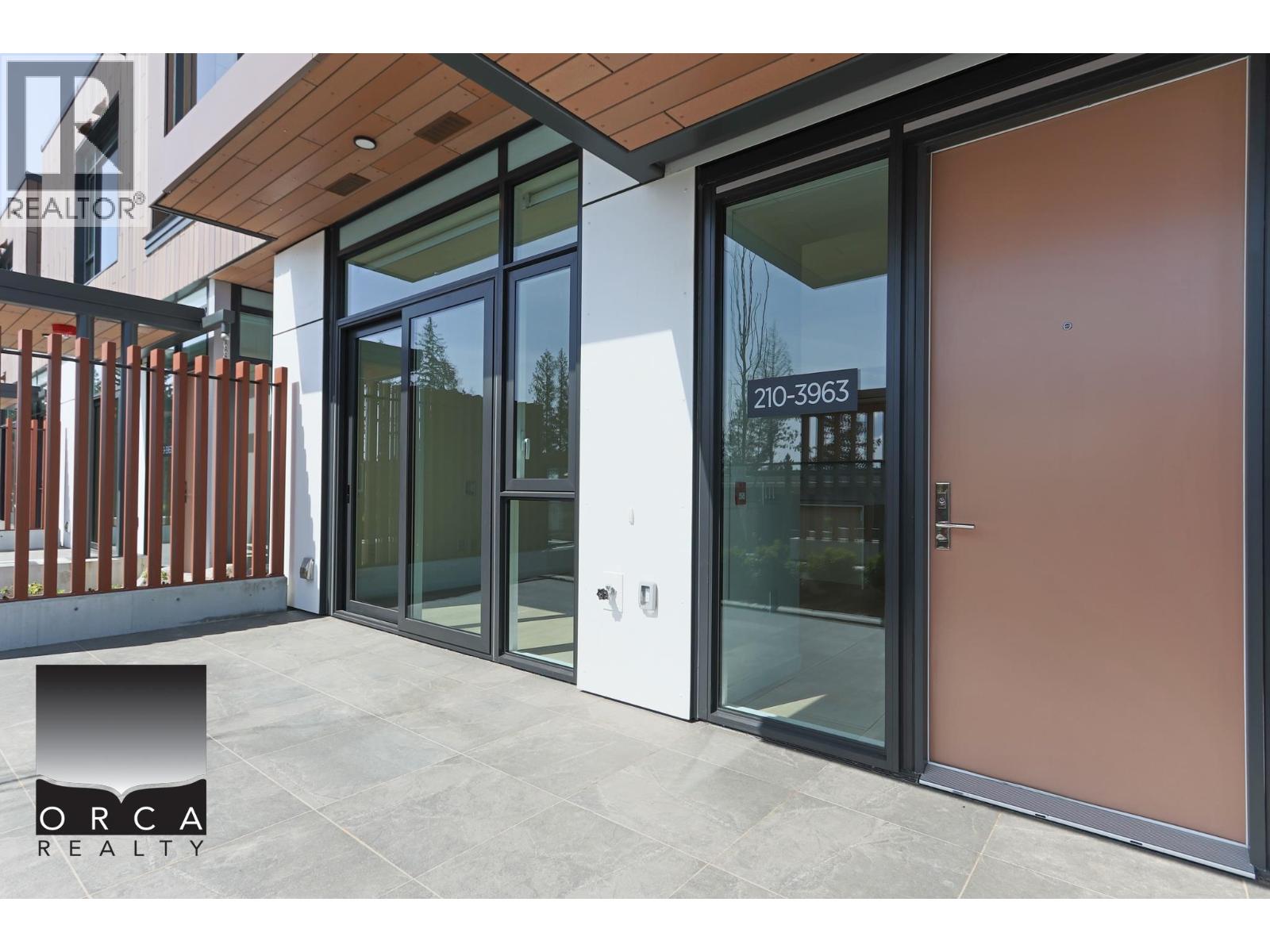 210 3963 Uplands Way, West Vancouver, British Columbia  V7S 0B9 - Photo 3 - R3112927