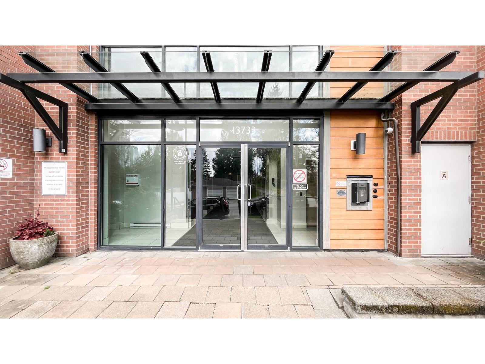 215 13733 107A AVENUE, surrey, British Columbia