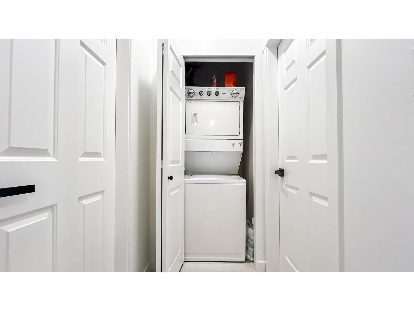 215 13733 107a Avenue, Surrey, British Columbia  V3T 0B7 - Photo 15 - R3113571