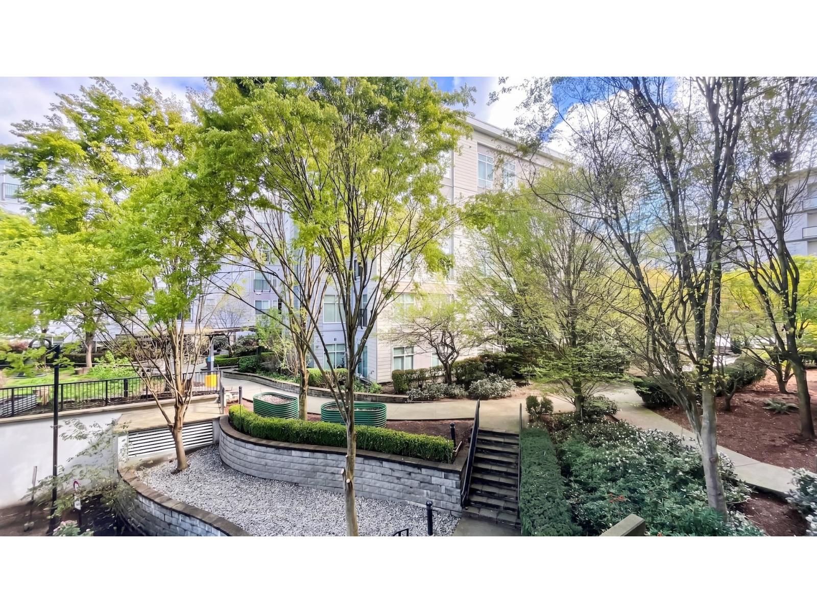 215 13733 107a Avenue, Surrey, British Columbia  V3T 0B7 - Photo 17 - R3113571