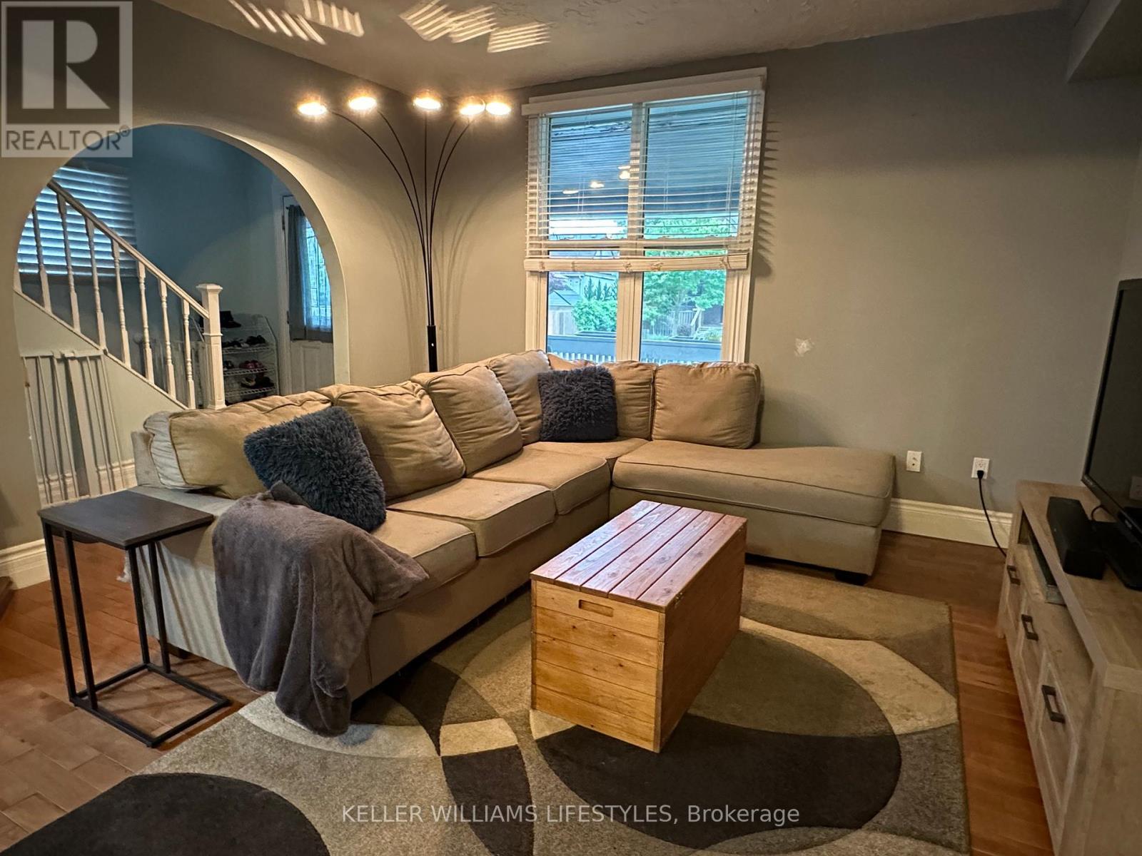 101 Emery Street E, London South, Ontario  N6C 2C9 - Photo 2 - X13022172