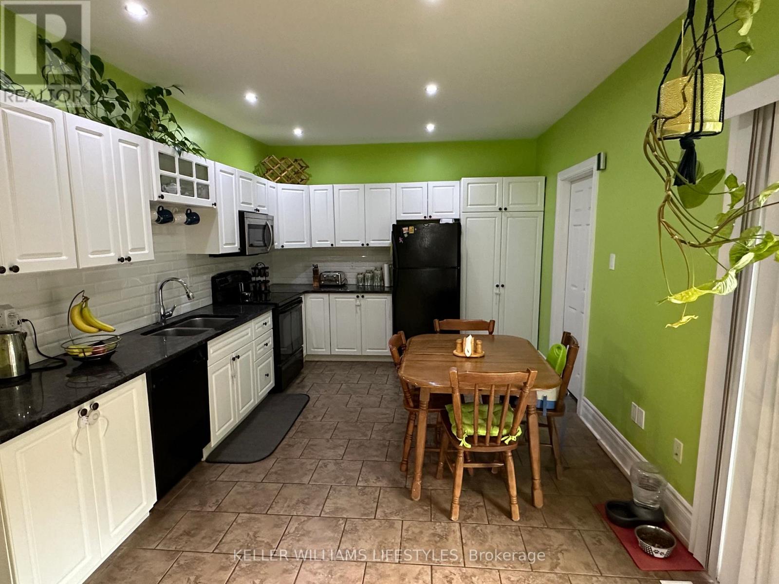 101 Emery Street E, London South, Ontario  N6C 2C9 - Photo 8 - X13022172