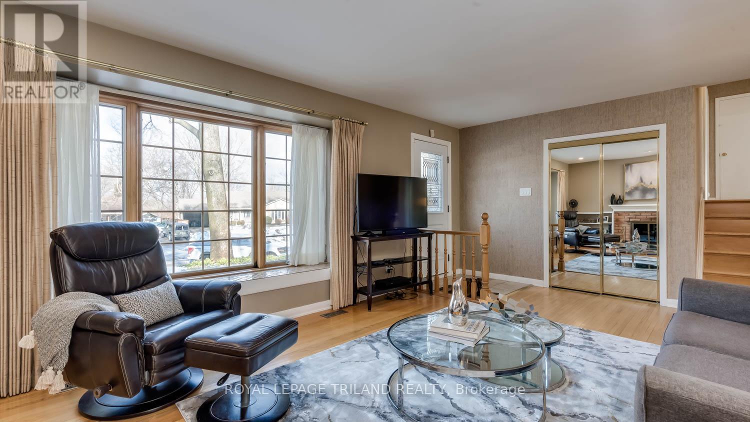 7 Briarhill Place, London East, Ontario  N5Y 1P7 - Photo 7 - X13022184