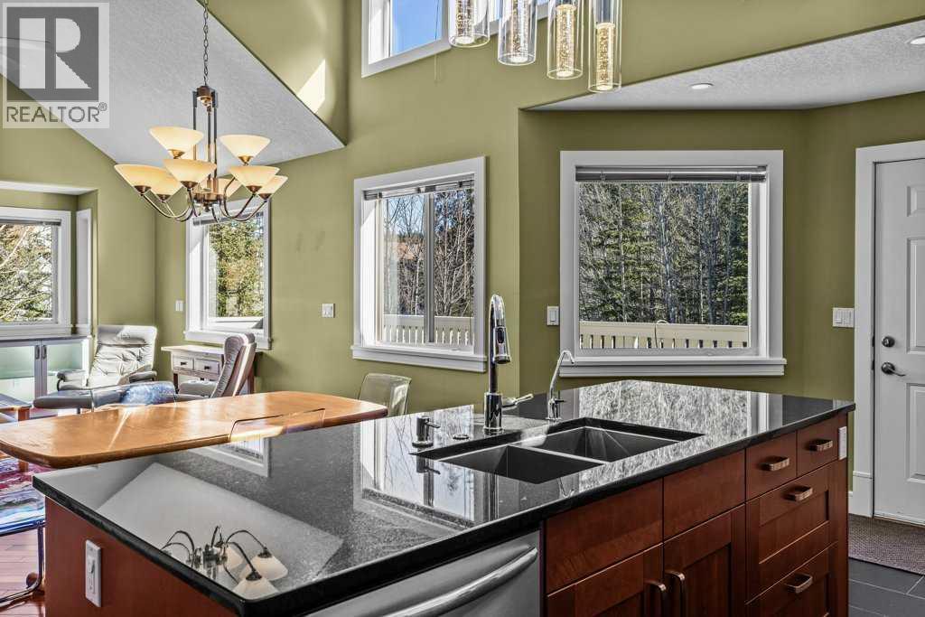 49, 127 Carey, Canmore, Alberta  T1W 2R3 - Photo 9 - A2301101