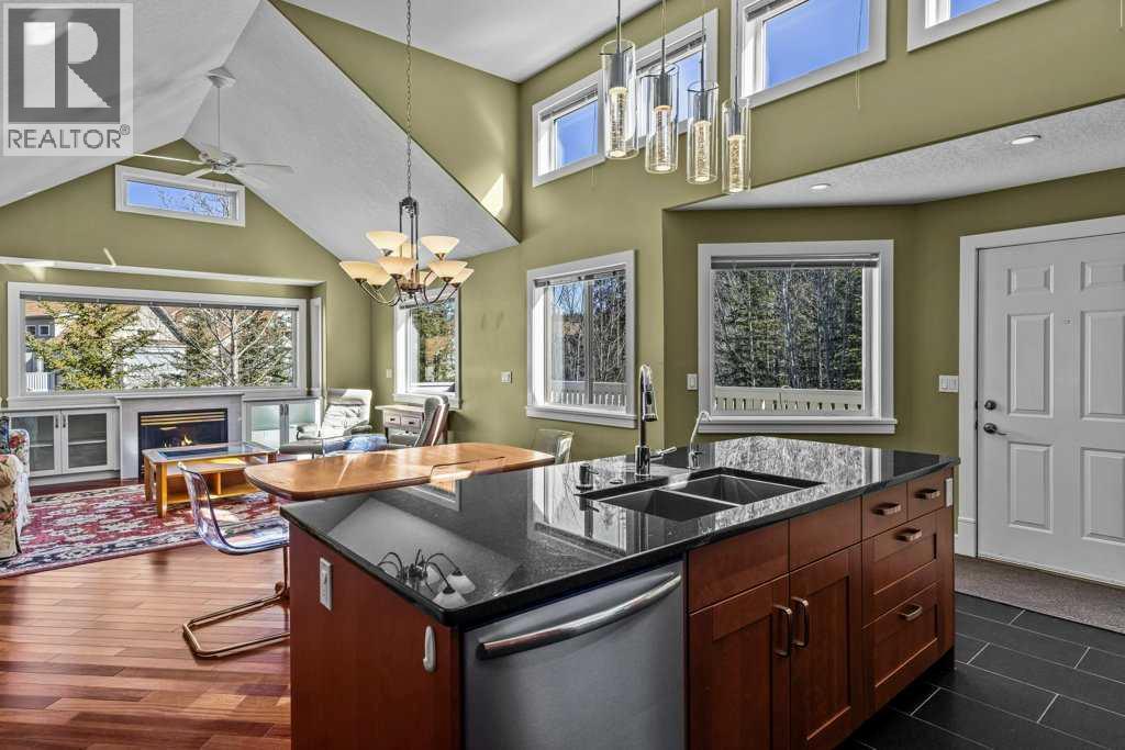 49, 127 Carey, Canmore, Alberta  T1W 2R3 - Photo 2 - A2301101