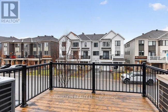 16 Caspian Row, Ottawa, Ontario  K2V 0R7 - Photo 3 - X13022022