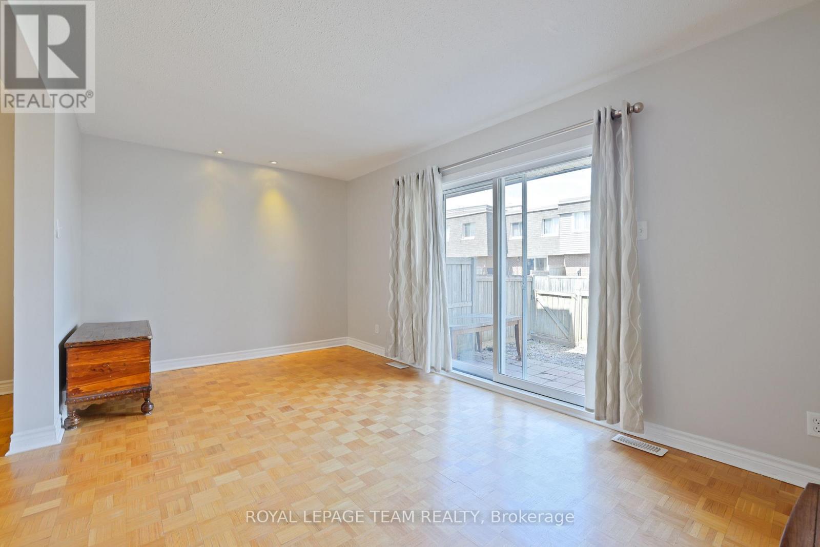 - - 2942 Fairlea Crescent, Ottawa, Ontario  K1V 8T7 - Photo 13 - X13022168