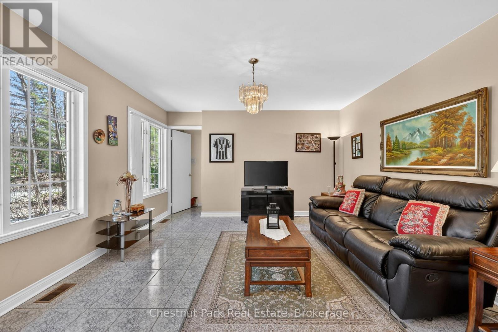 50 Vincent Circle, Tiny, Ontario  L0L 2T0 - Photo 10 - S13022186