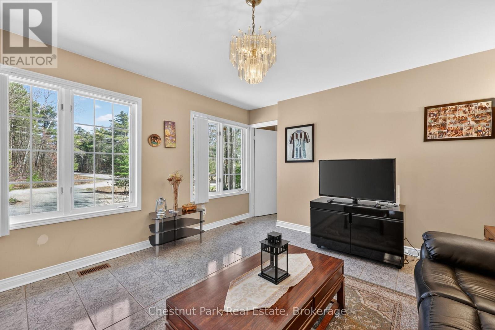 50 Vincent Circle, Tiny, Ontario  L0L 2T0 - Photo 11 - S13022186