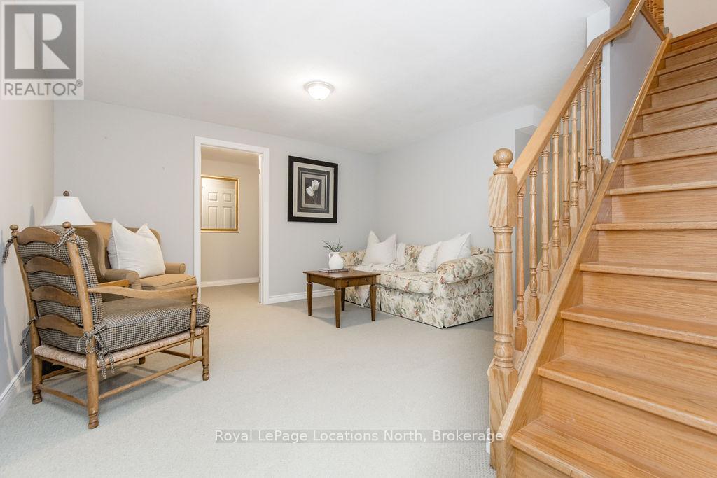 46 William Avenue, Wasaga Beach, Ontario  L9Z 2X3 - Photo 20 - S13022188