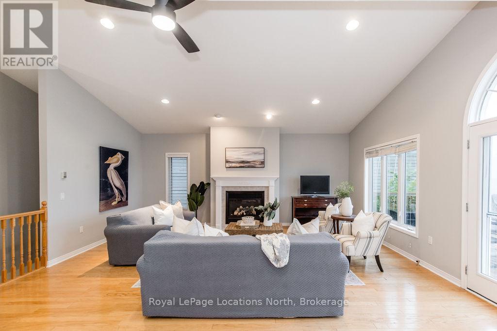 46 William Avenue, Wasaga Beach, Ontario  L9Z 2X3 - Photo 9 - S13022188