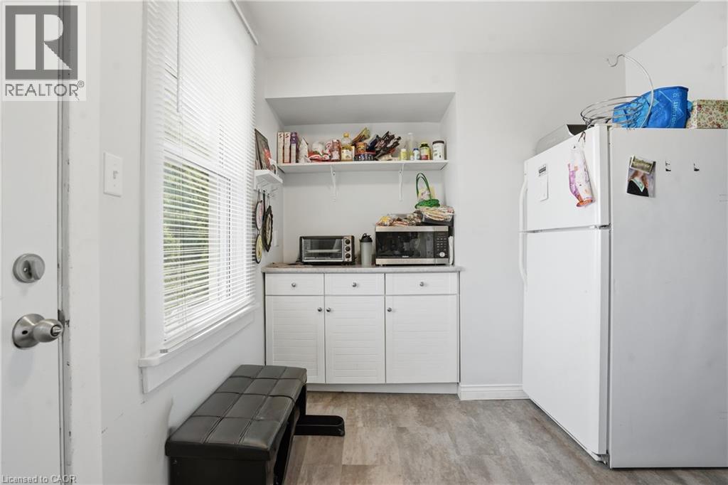 239 York Street, St. Catharines, Ontario  L2R 6G5 - Photo 12 - 40822615
