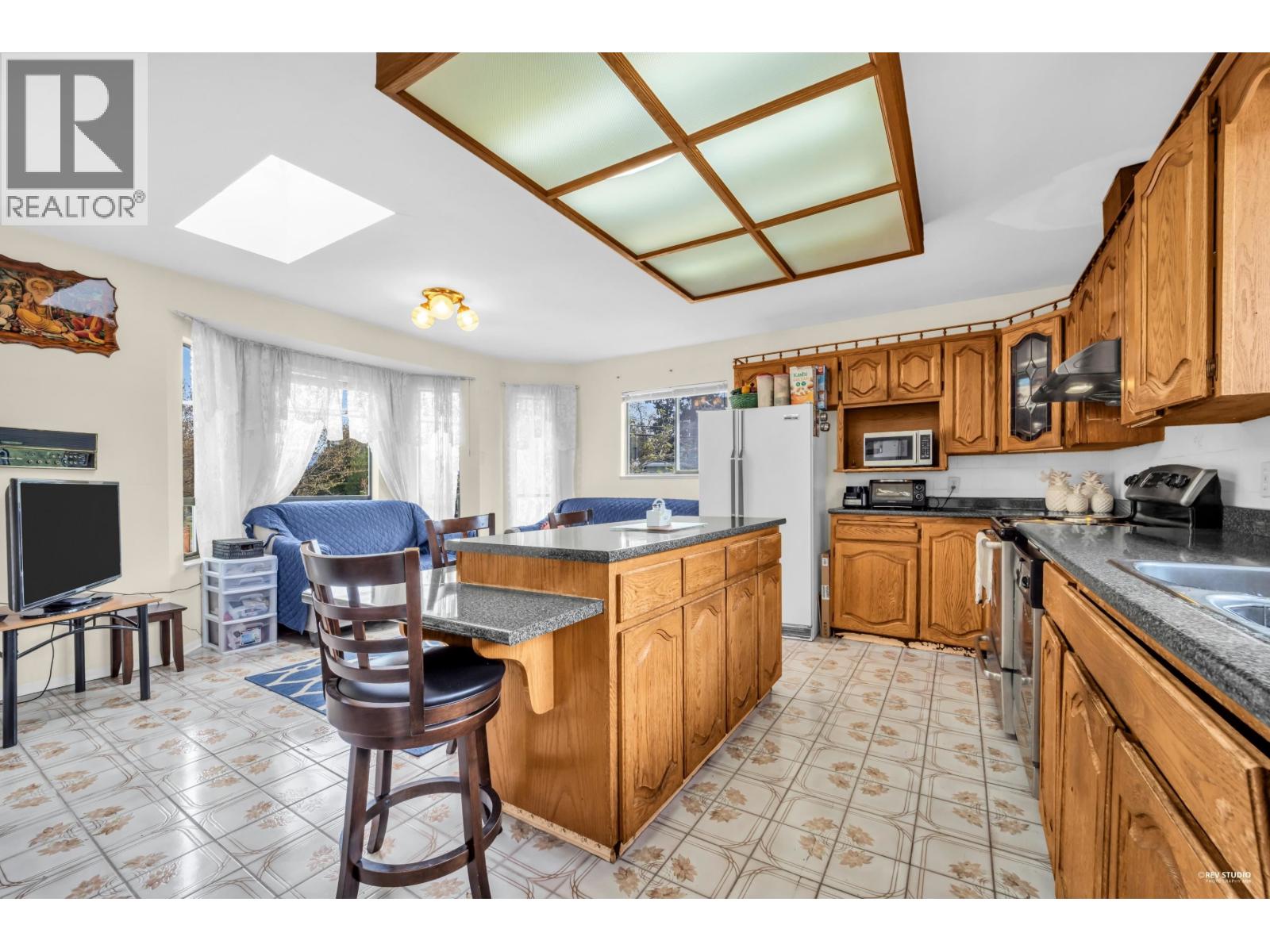 3088 School Avenue, Vancouver, British Columbia  V5R 5M8 - Photo 10 - R3113046