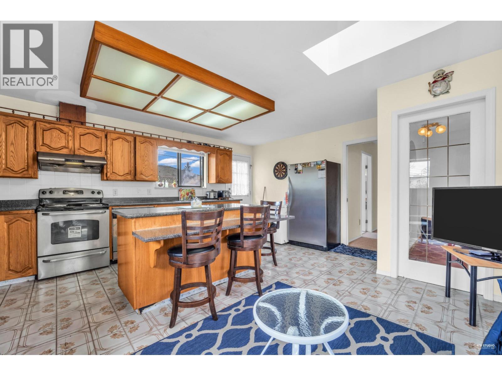 3088 School Avenue, Vancouver, British Columbia  V5R 5M8 - Photo 9 - R3113046