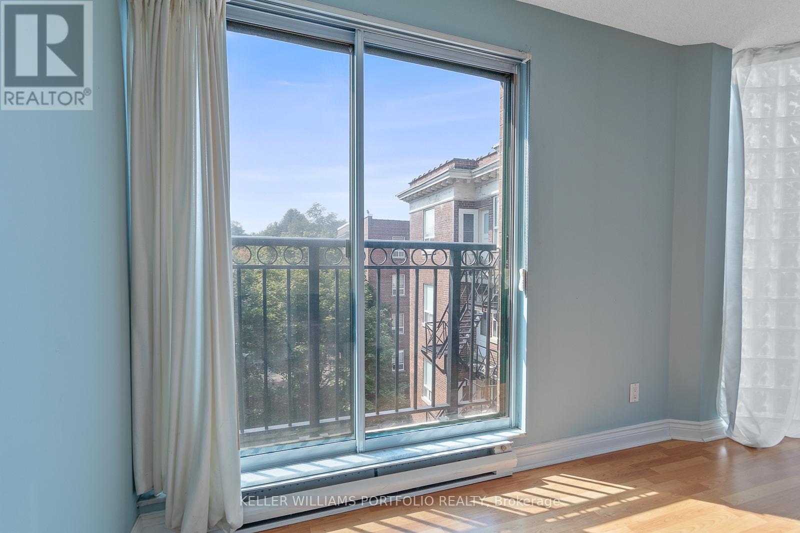 604 - 97 Lawton Boulevard, Toronto, Ontario  M4V 1Z6 - Photo 10 - C12937238