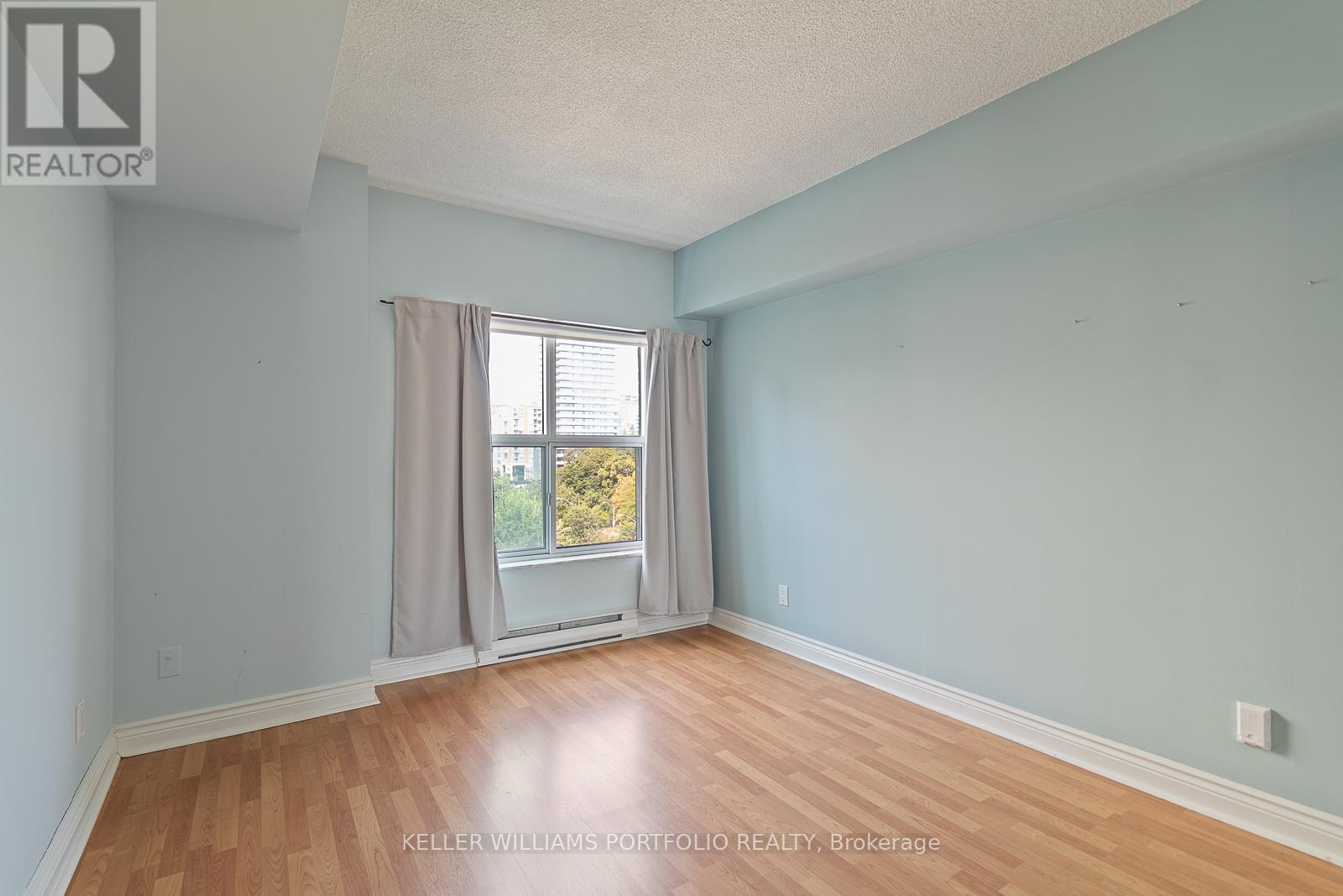 604 - 97 Lawton Boulevard, Toronto, Ontario  M4V 1Z6 - Photo 17 - C12937238