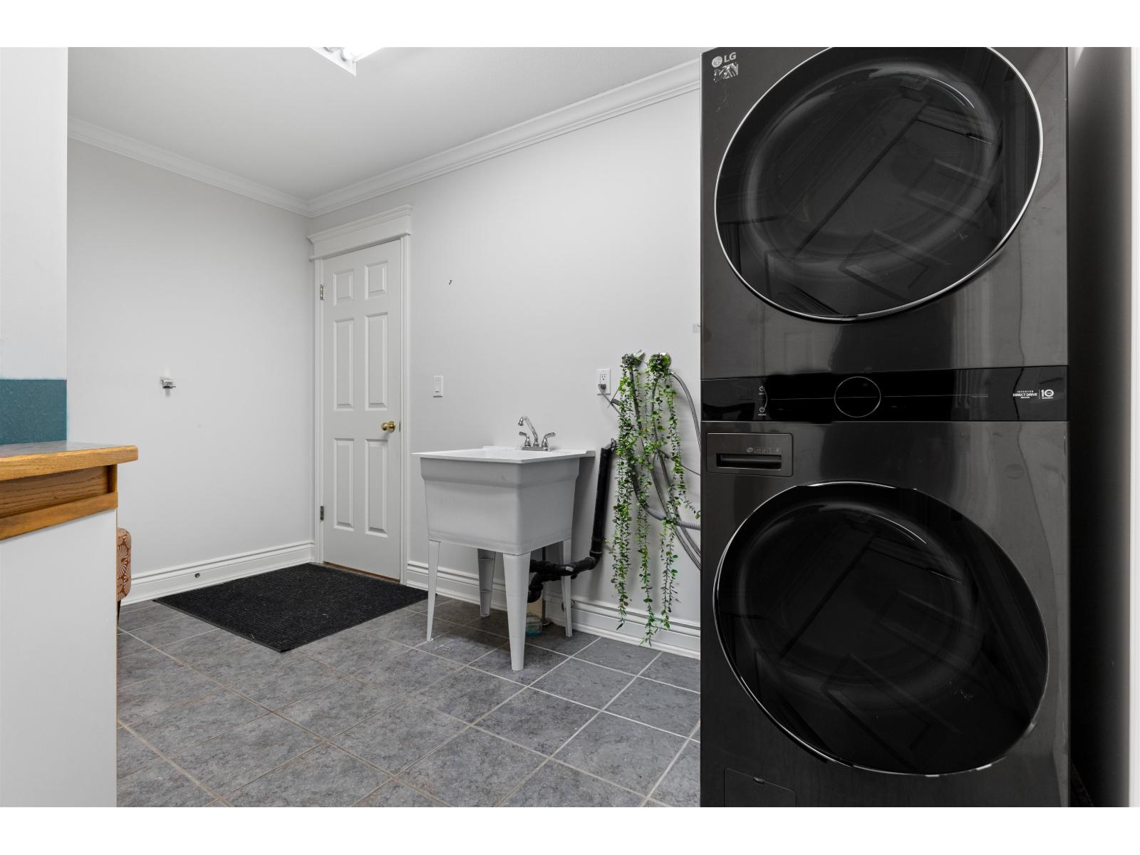 1960 128 Street, Surrey, British Columbia  V4A 3V4 - Photo 31 - R3111136