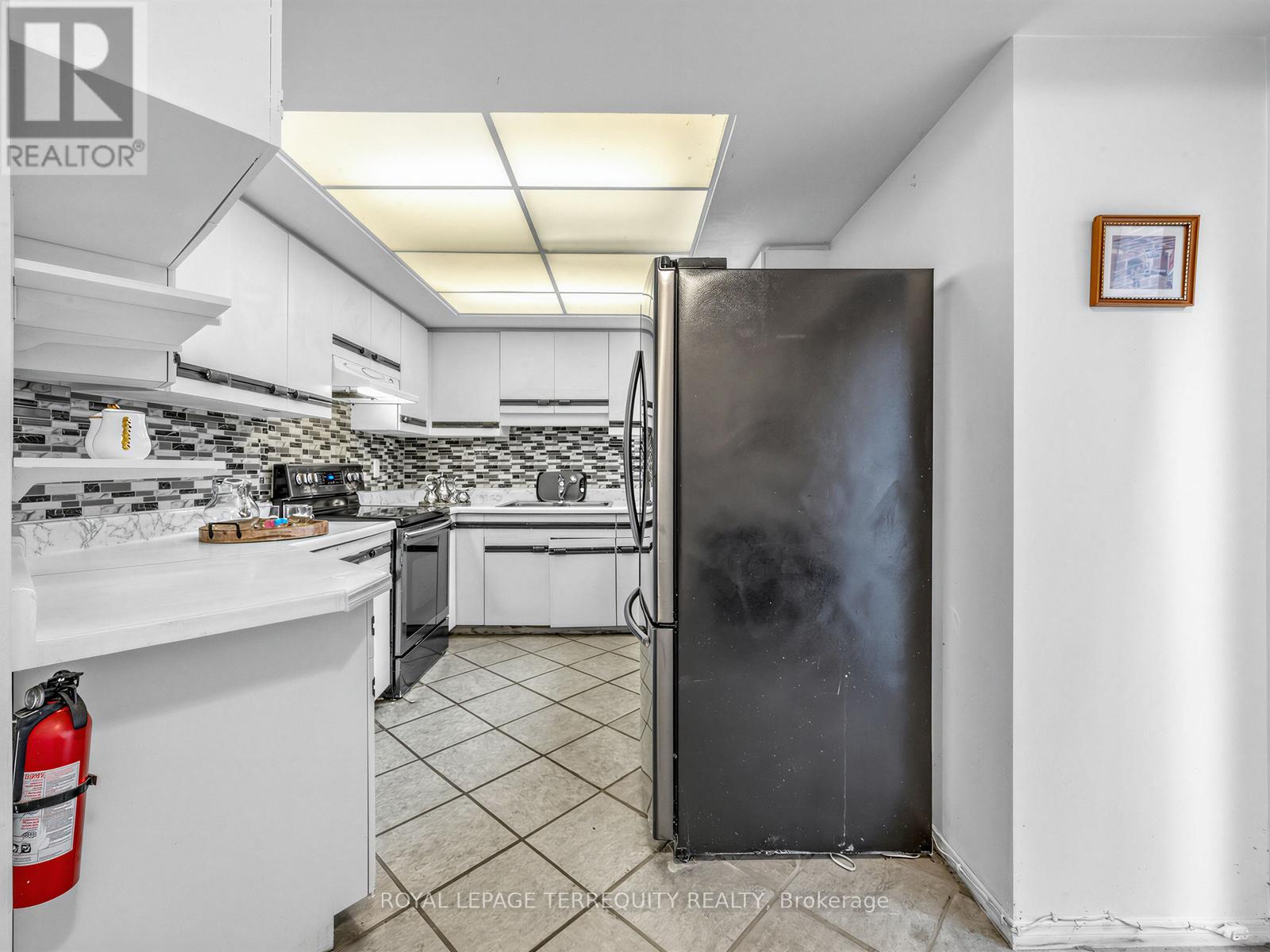 1854 Brookshire Square, Pickering, Ontario  L1V 5E9 - Photo 14 - E12967006