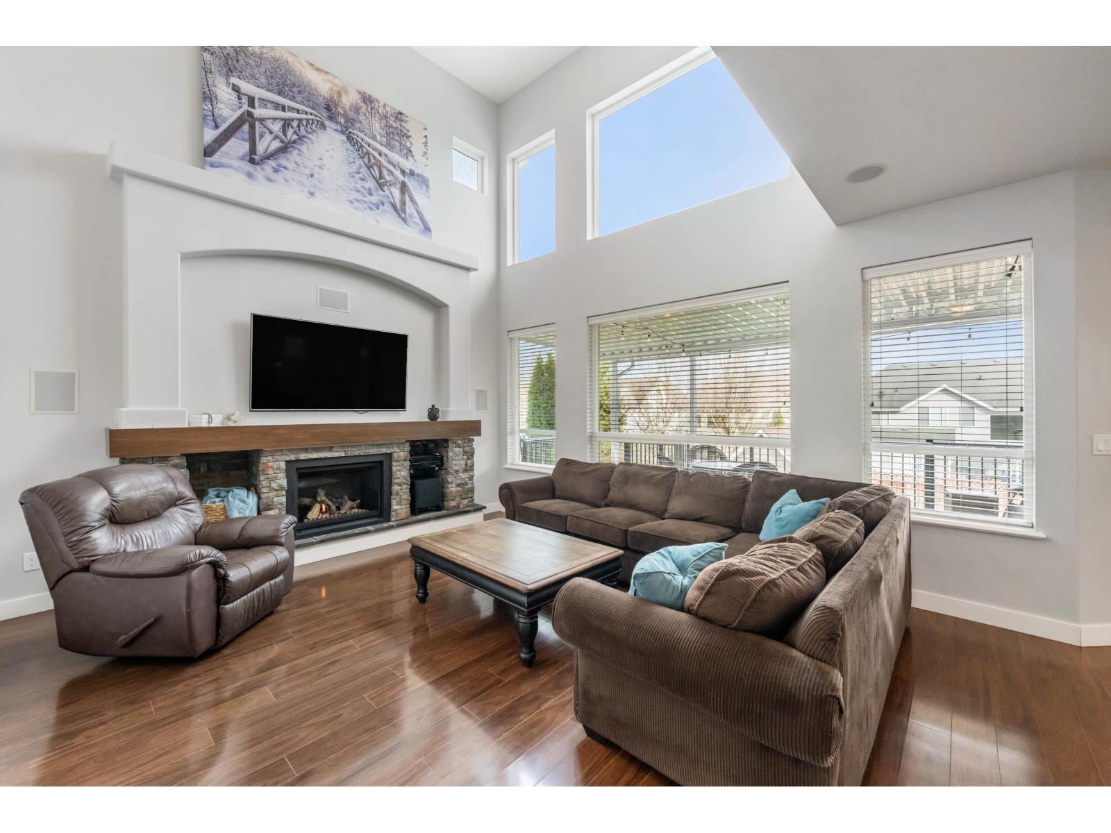 2108 Zinfandel Drive, Abbotsford, British Columbia  V4X 0A6 - Photo 4 - R3102011