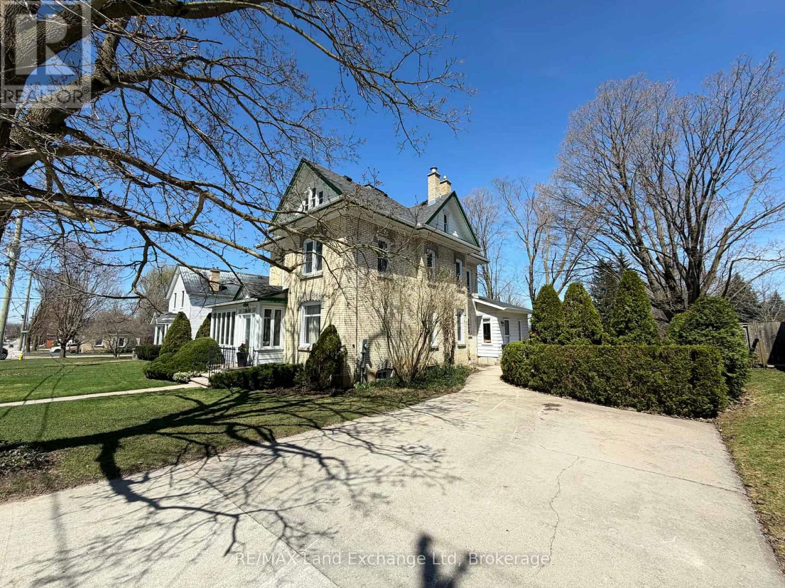 85 Patrick Street E, North Huron, Ontario  N0G 2W0 - Photo 3 - X13022218