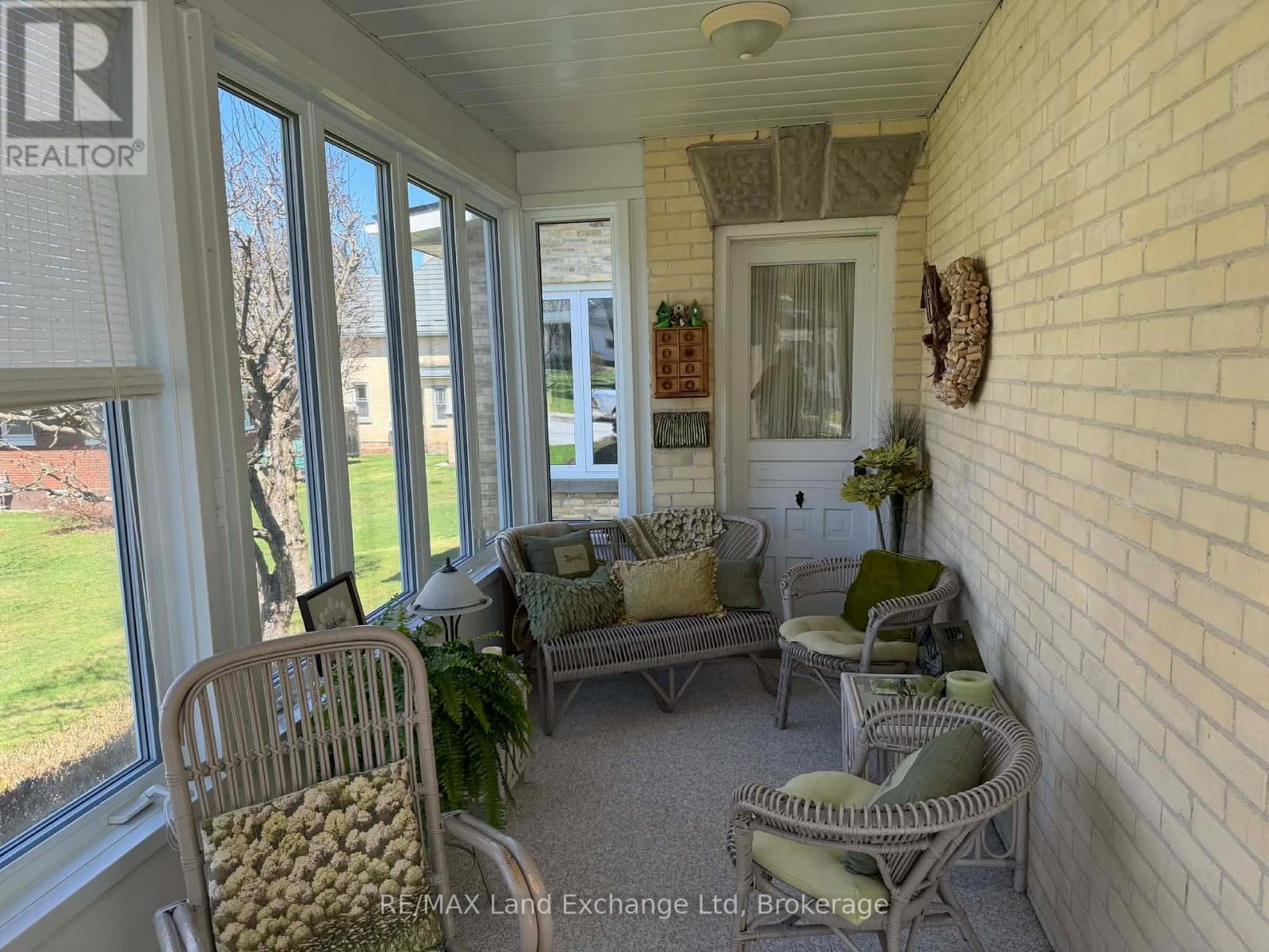 85 Patrick Street E, North Huron, Ontario  N0G 2W0 - Photo 7 - X13022218