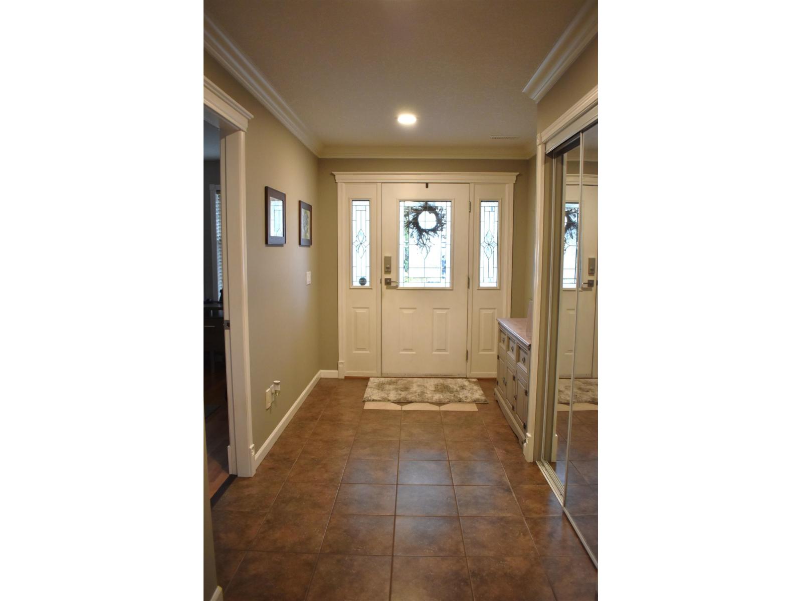 32997 Desbrisay Avenue, Mission, British Columbia  V2V 7R6 - Photo 17 - R3087635