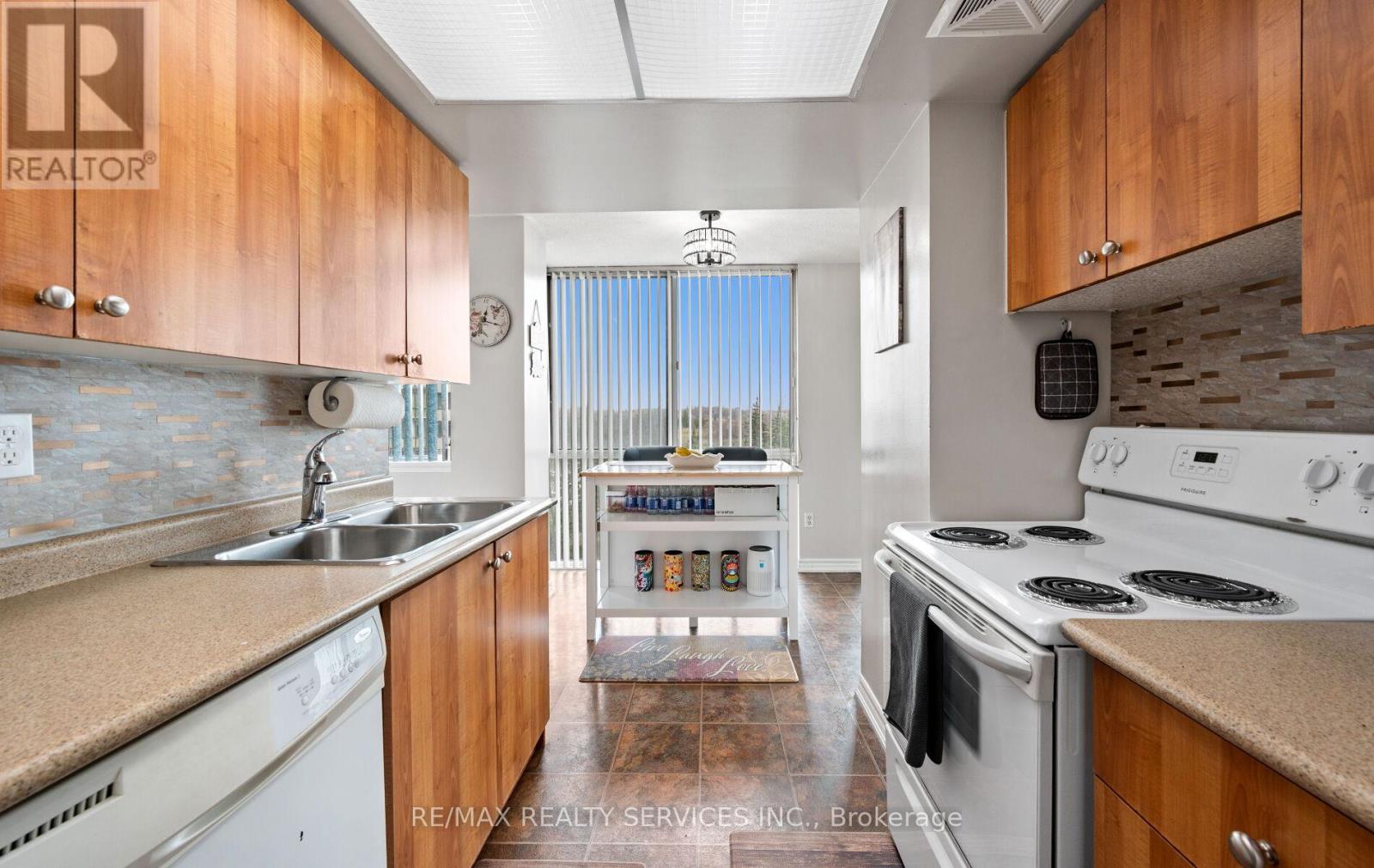 506 - 21 Markbrook Lane, Toronto, Ontario  M9V 5E4 - Photo 18 - W13000732