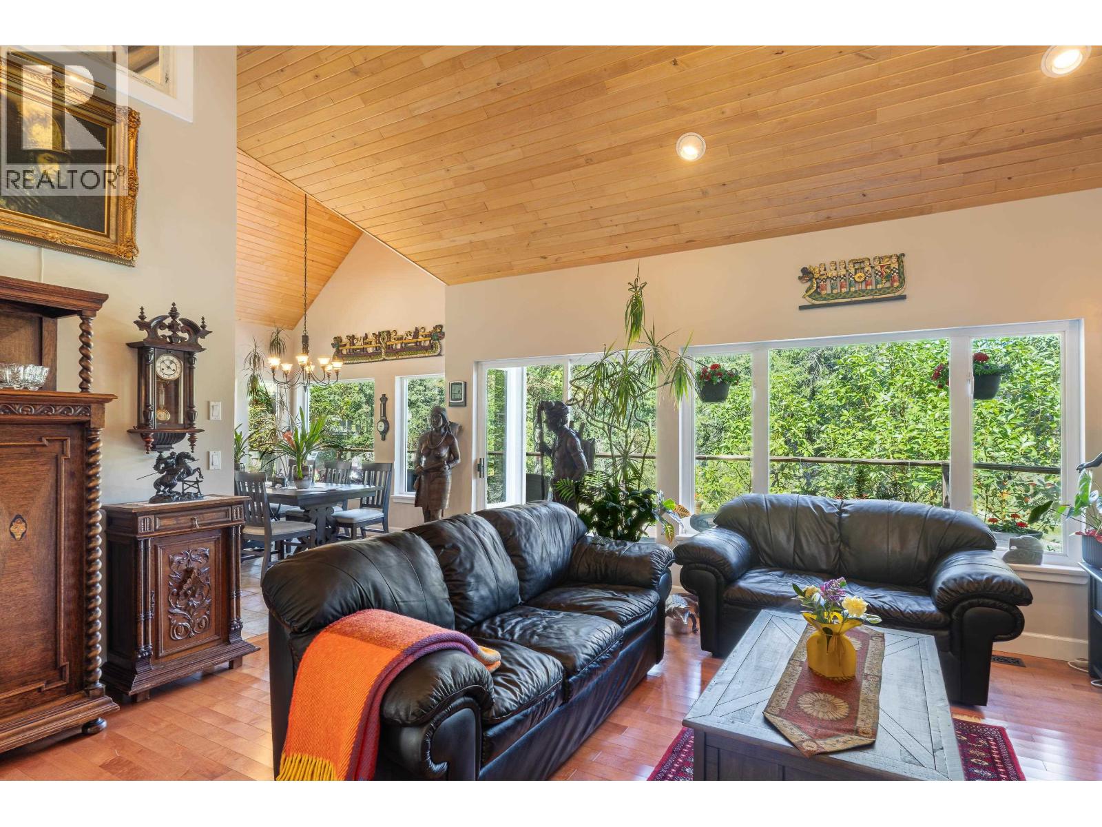 10040 Wescan Road, Halfmoon Bay, British Columbia  V0N 1Y2 - Photo 25 - R3113520