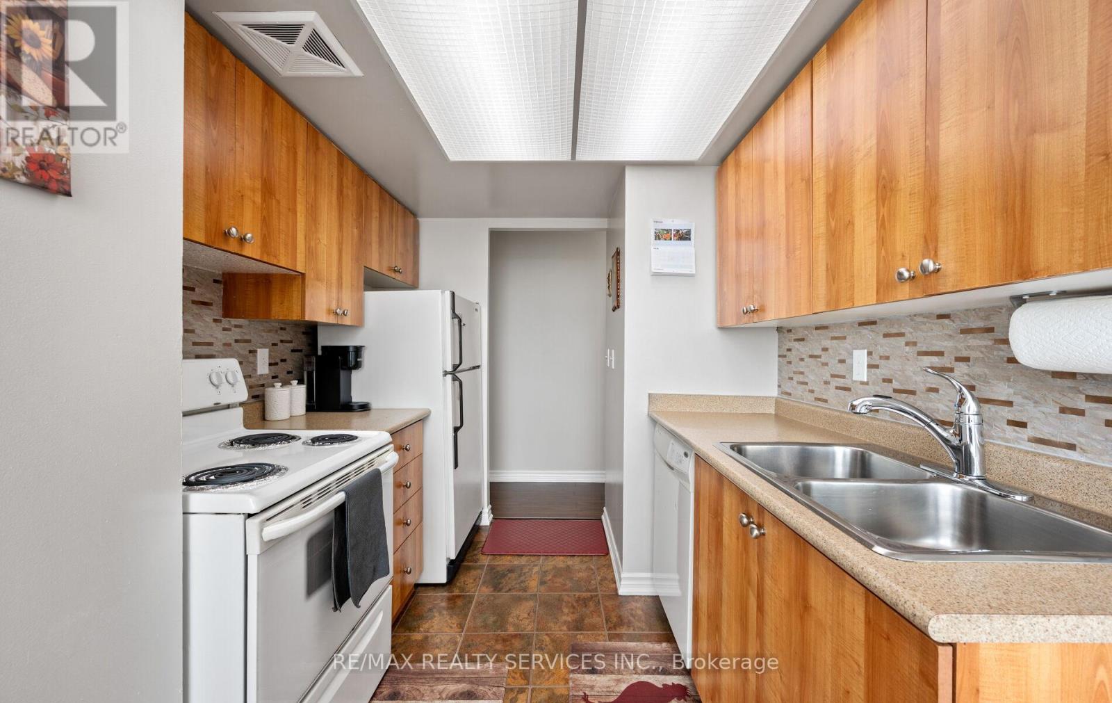 506 - 21 Markbrook Lane, Toronto, Ontario  M9V 5E4 - Photo 21 - W13000732