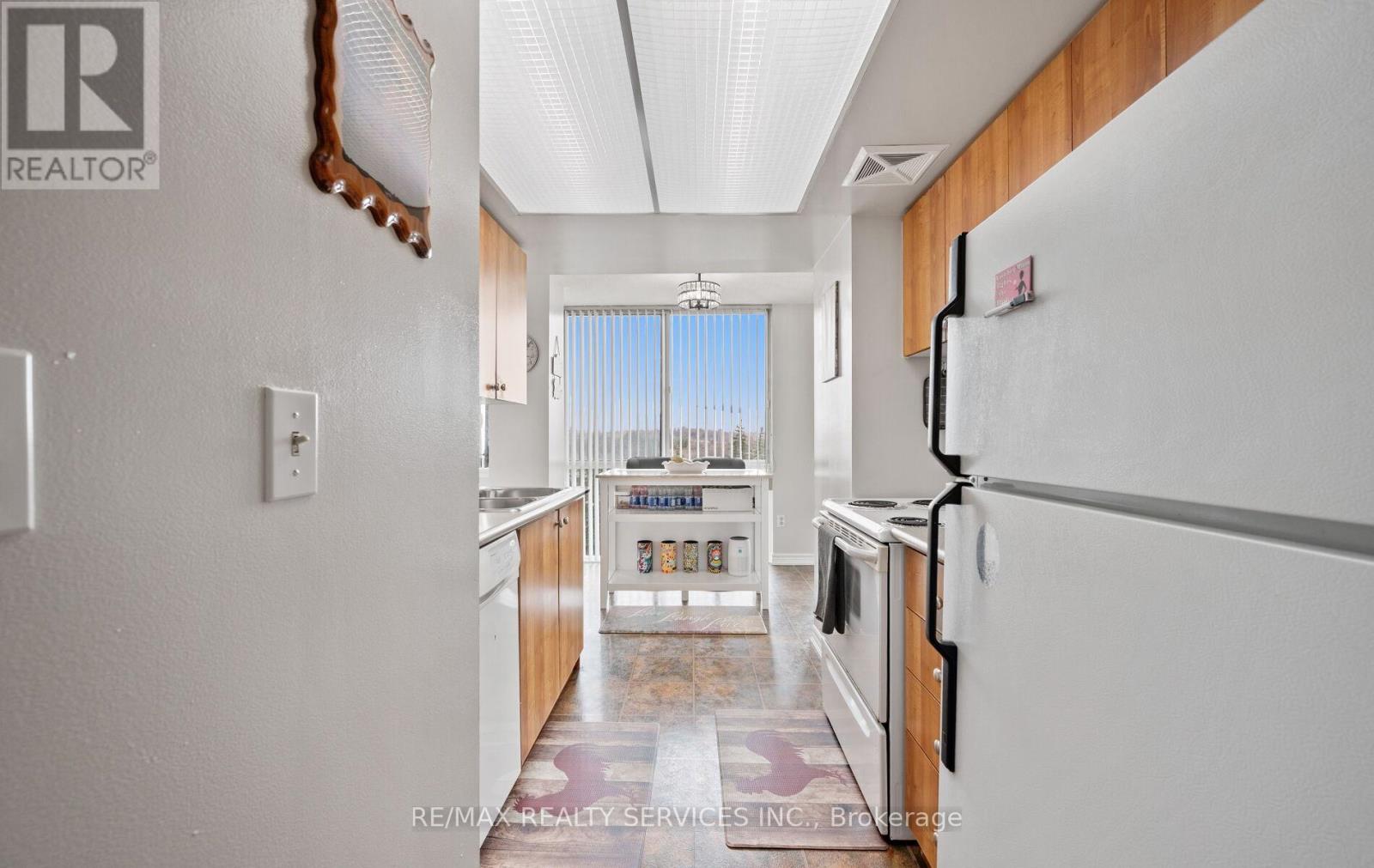 506 - 21 Markbrook Lane, Toronto, Ontario  M9V 5E4 - Photo 17 - W13000732