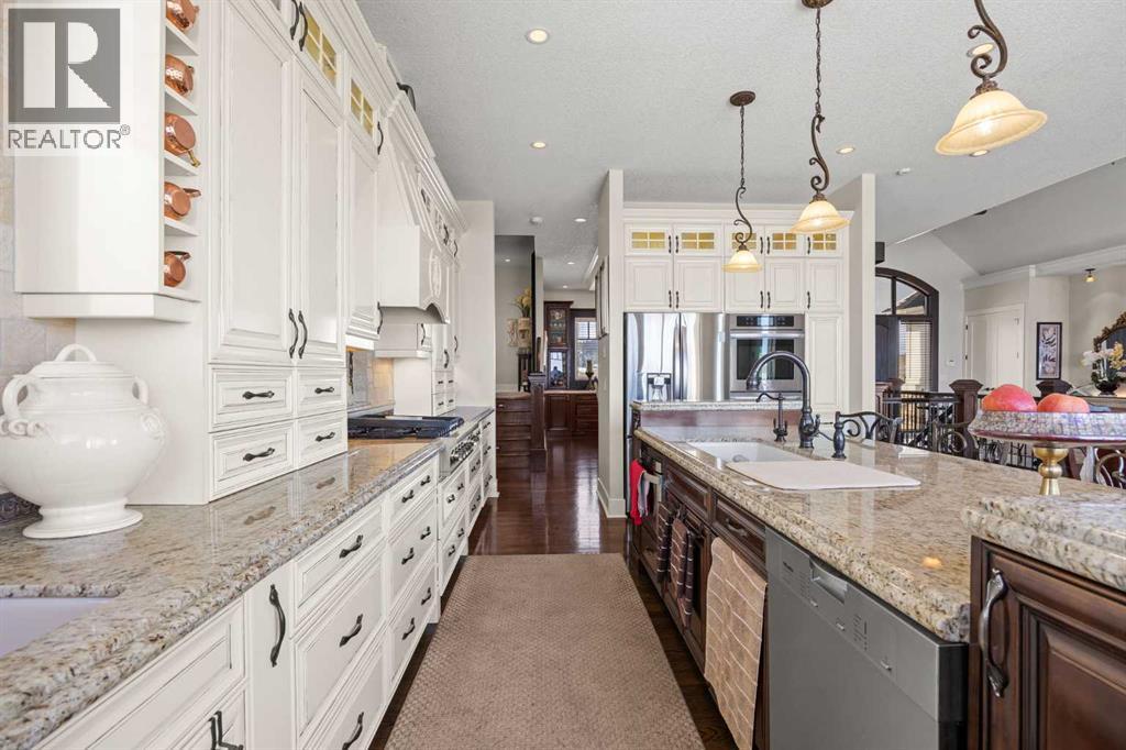 221 Emerald Bay Drive, Rural Rocky View County, Alberta  T3Z 3G1 - Photo 12 - A2301354