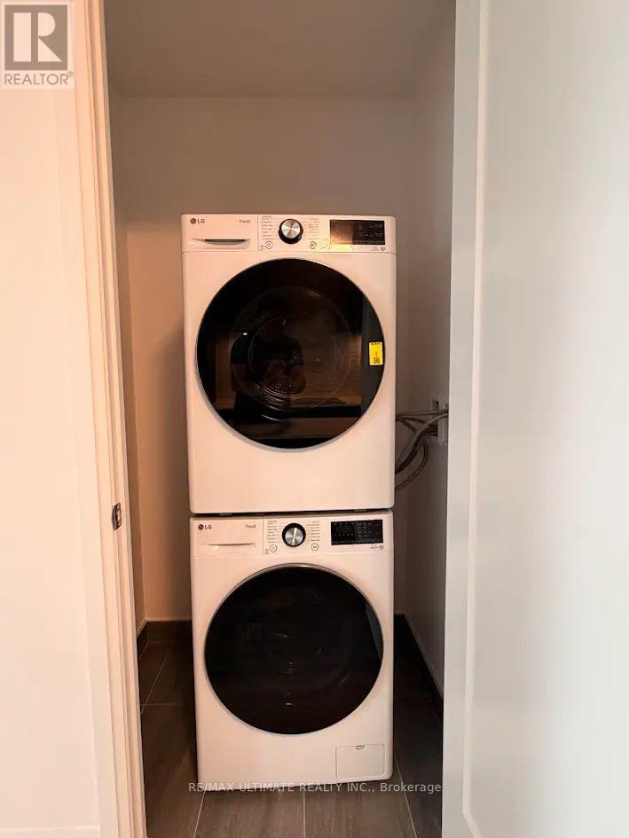 2702 - 65 Broadway Avenue, Toronto, Ontario  M4P 1T9 - Photo 15 - C13022190