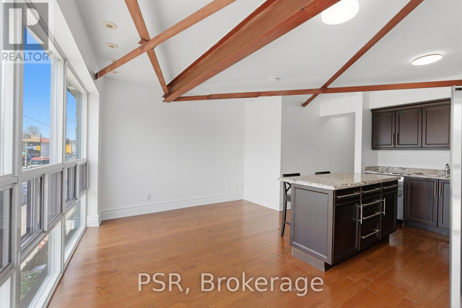 Apt 1 - 2541 Yonge Street, Toronto, Ontario  M4P 2H9 - Photo 3 - C13022198