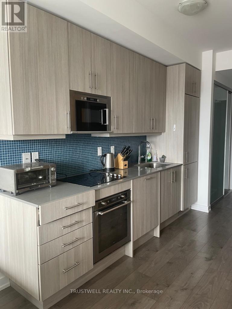 1216 - 297 College Street, Toronto, Ontario  M5T 0C2 - Photo 2 - C13022212