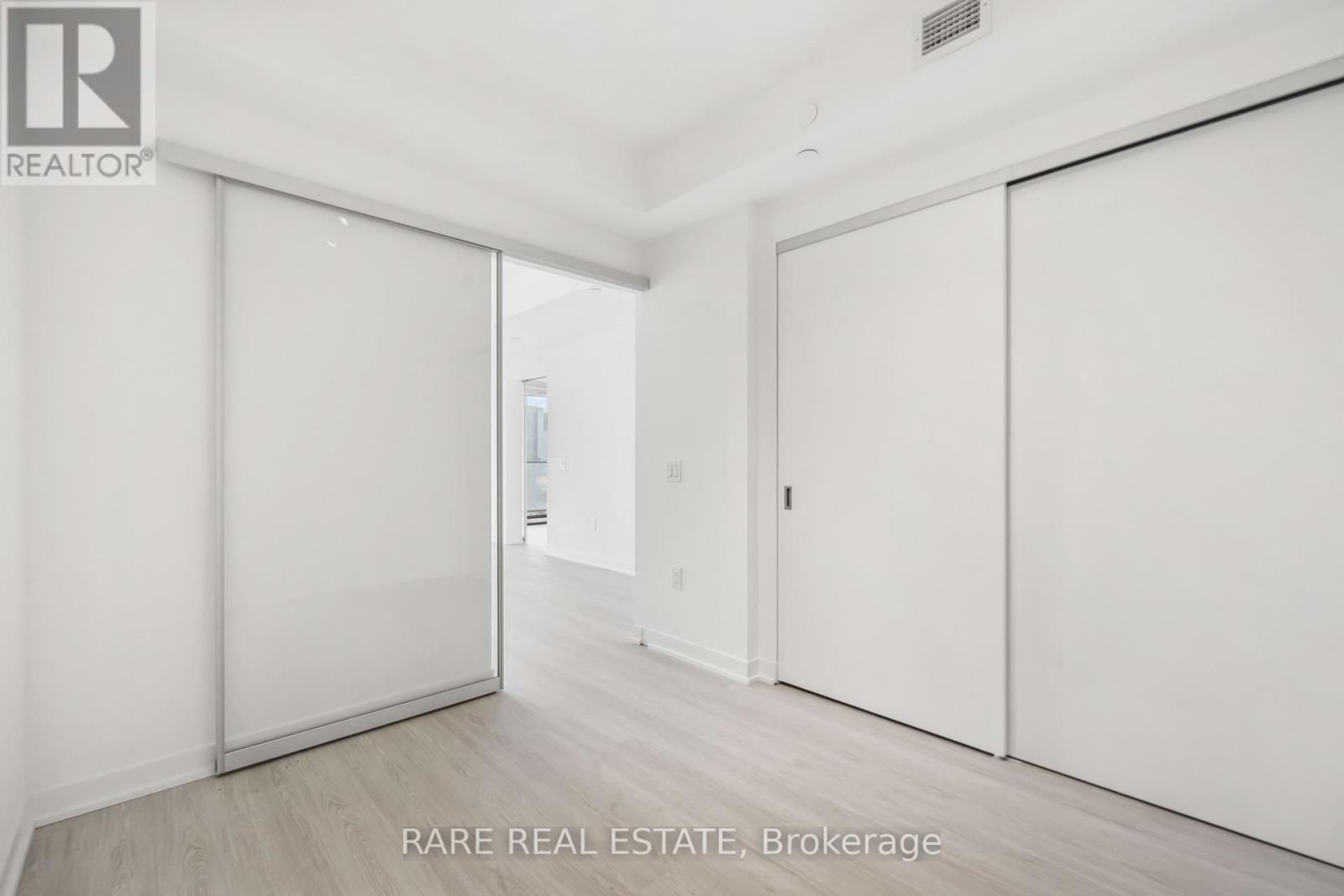 1101 - 195 Mccaul Street, Toronto, Ontario  M5T 0E5 - Photo 8 - C13022214