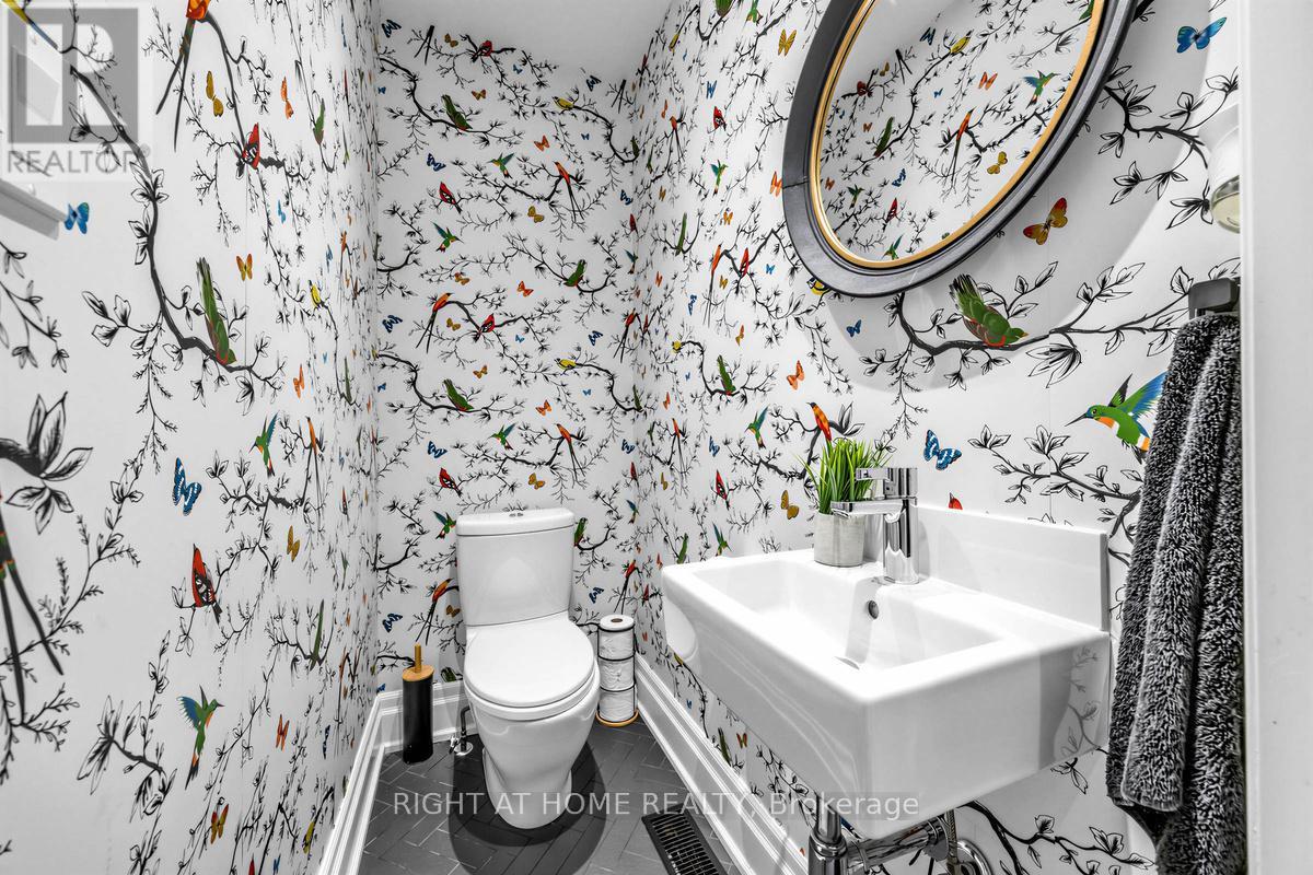 21 Austin Terrace, Toronto, Ontario  M5R 1Y2 - Photo 15 - C13022232