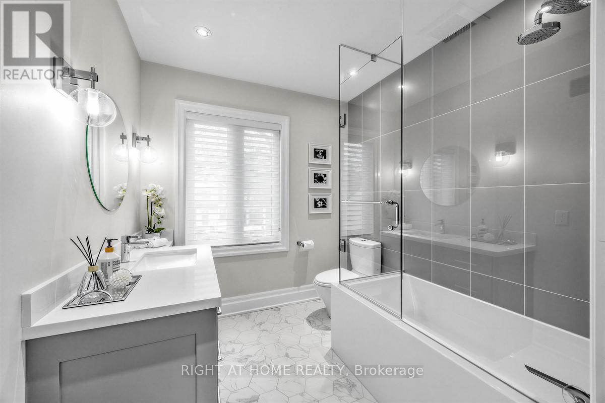 21 Austin Terrace, Toronto, Ontario  M5R 1Y2 - Photo 24 - C13022232