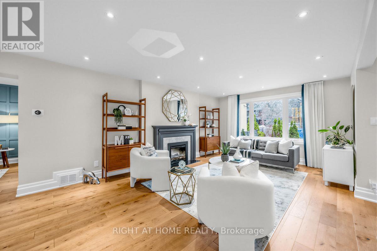 21 Austin Terrace, Toronto, Ontario  M5R 1Y2 - Photo 4 - C13022232