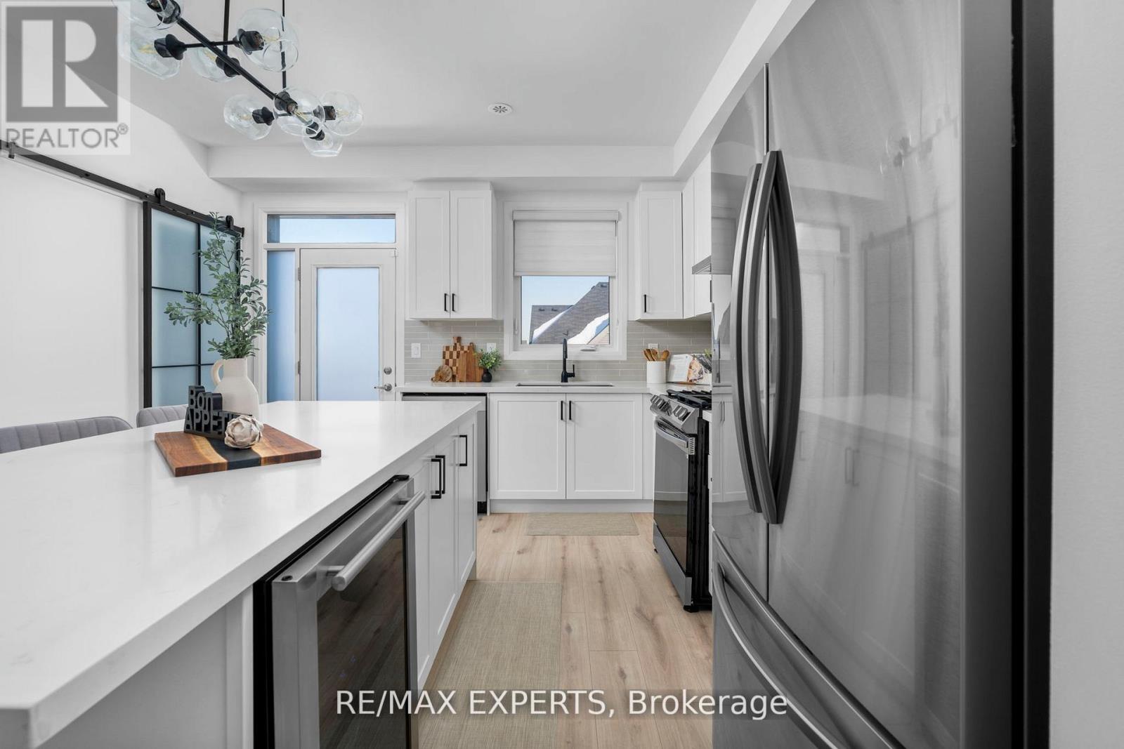 6 Hughes Lane, New Tecumseth, Ontario  L0G 1W0 - Photo 12 - N13022182