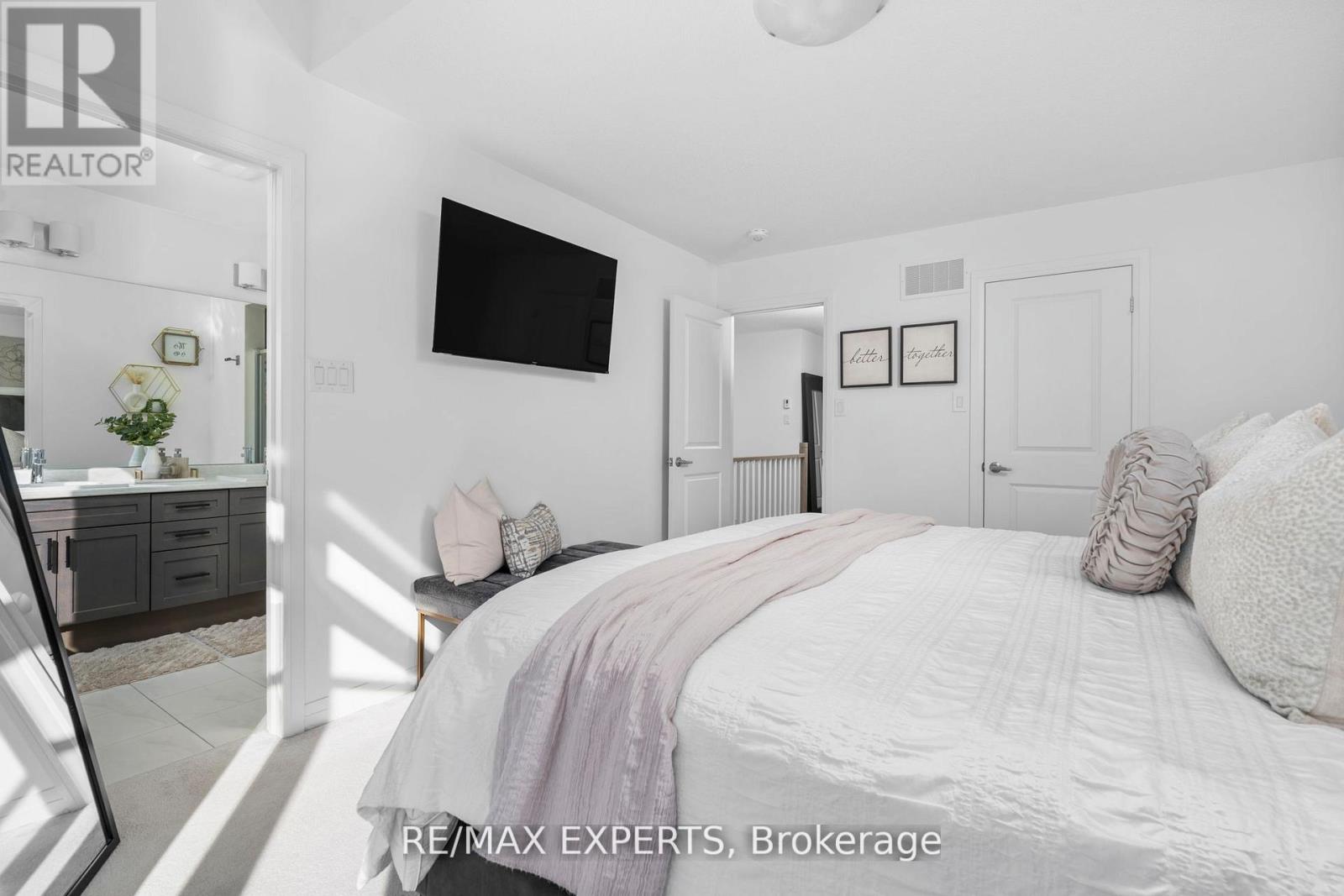 6 Hughes Lane, New Tecumseth, Ontario  L0G 1W0 - Photo 37 - N13022182