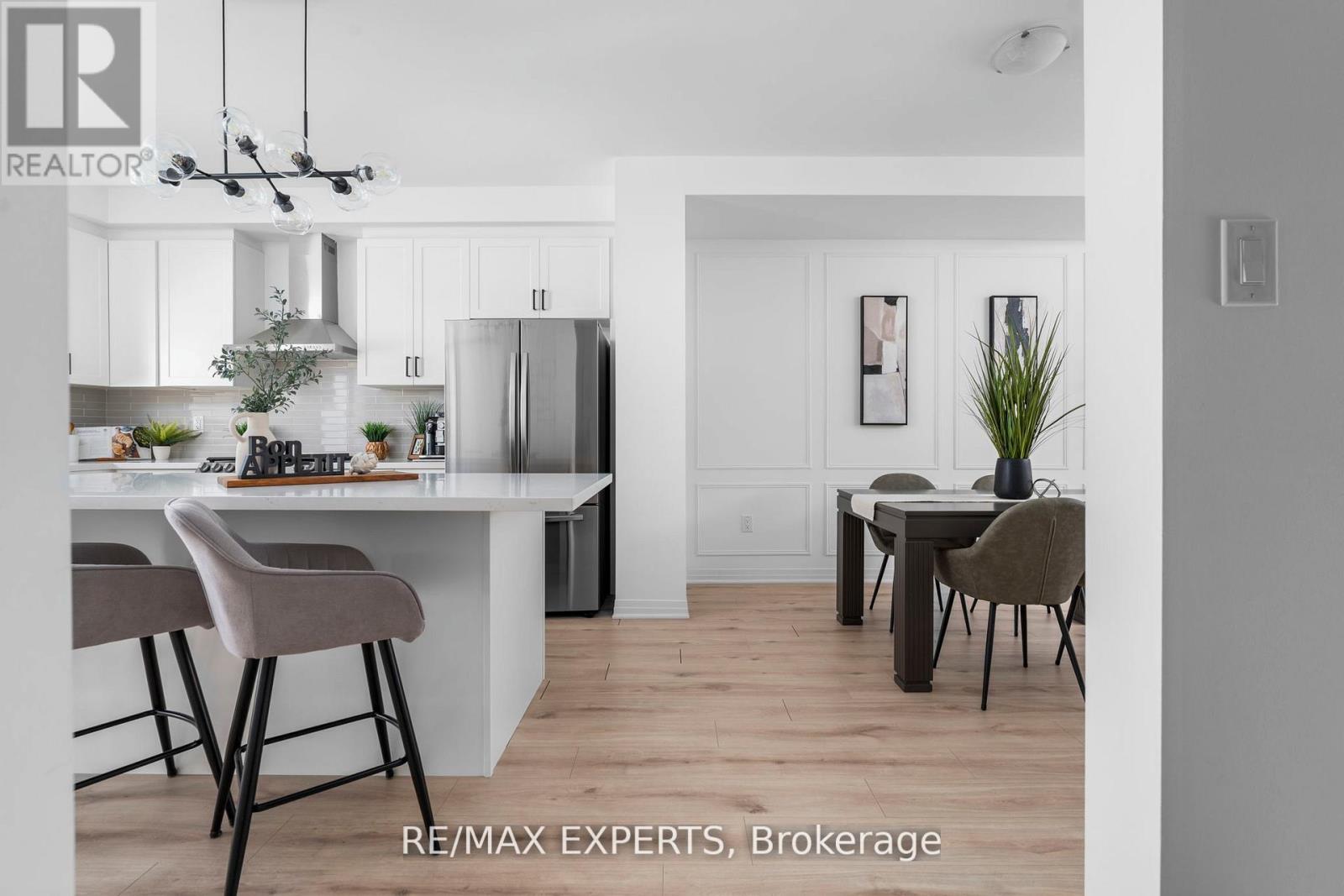 6 Hughes Lane, New Tecumseth, Ontario  L0G 1W0 - Photo 8 - N13022182