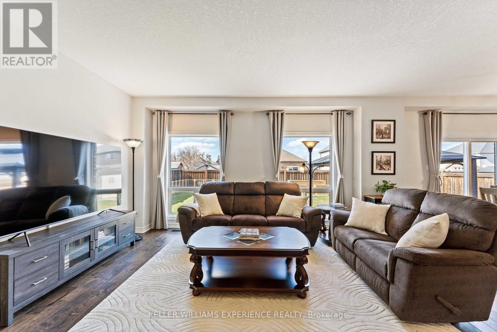 154 Arnold Crescent, Essa, Ontario  L3W 0R1 - Photo 12 - N13022246