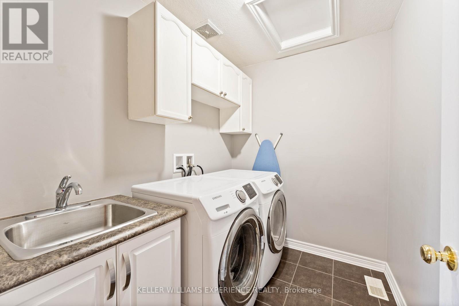 154 Arnold Crescent, Essa, Ontario  L3W 0R1 - Photo 23 - N13022246