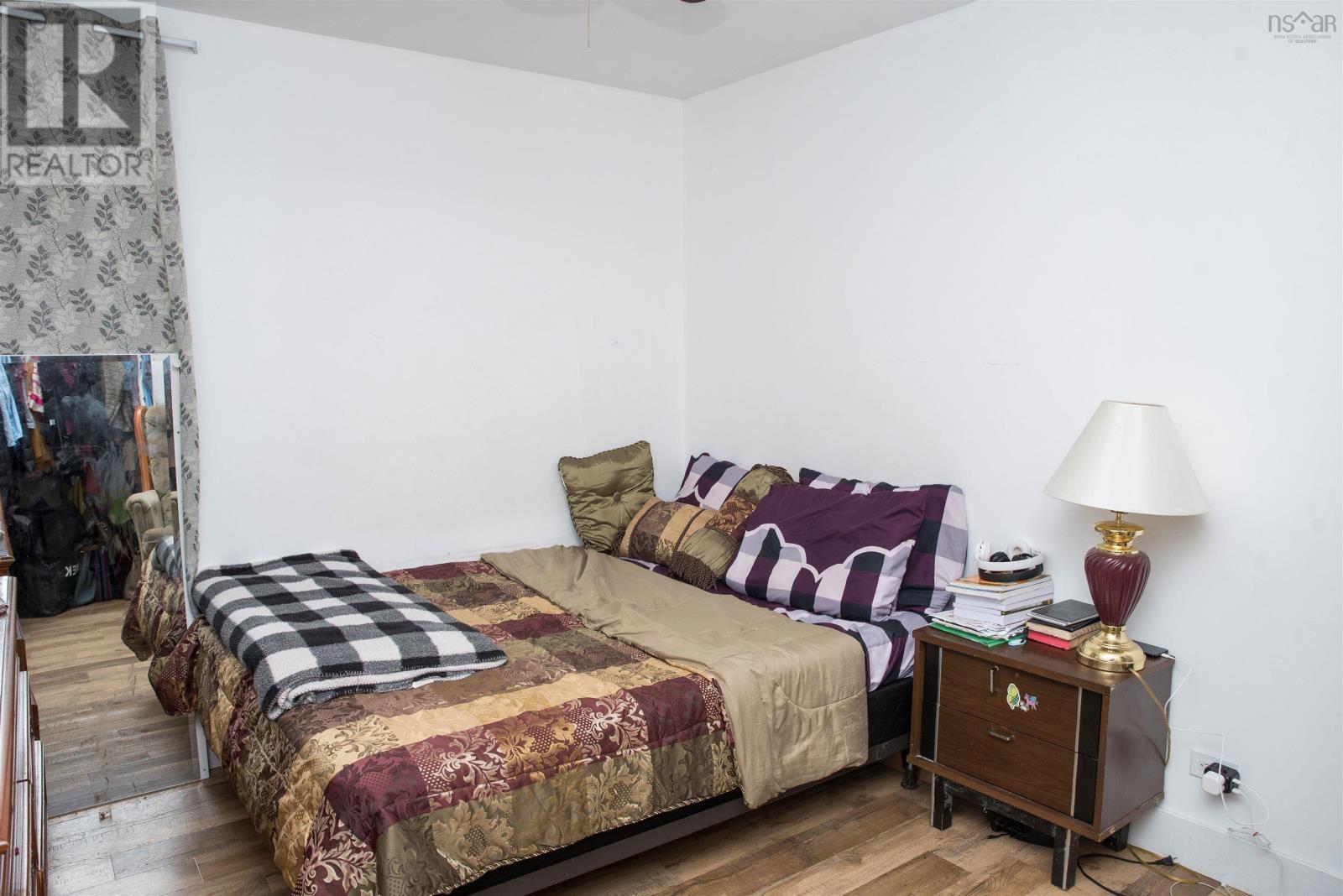 12 Lynch, Sydney River, Nova Scotia  B1S 1V2 - Photo 17 - 202600442