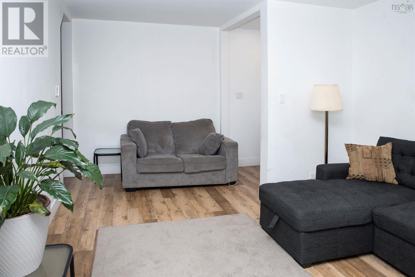 12 Lynch, Sydney River, Nova Scotia  B1S 1V2 - Photo 7 - 202600442