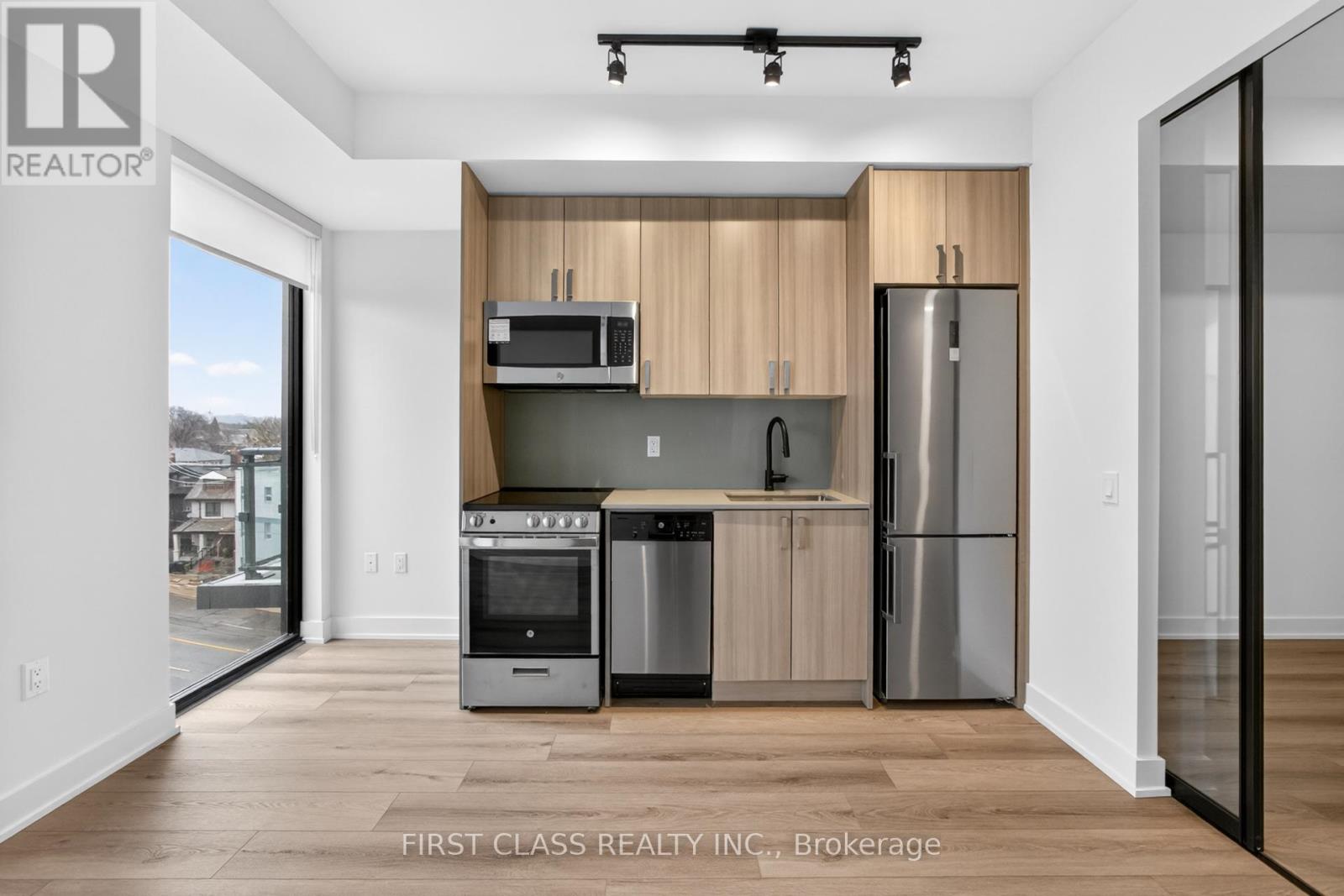 411 - 758 Dovercourt Road, Toronto, Ontario  M6H 0G7 - Photo 9 - W13022014