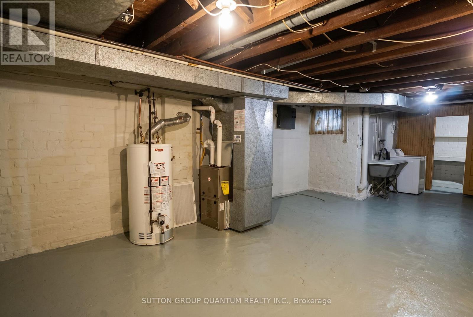 28 Silver Avenue, Toronto, Ontario  M6R 1X8 - Photo 10 - W13022018